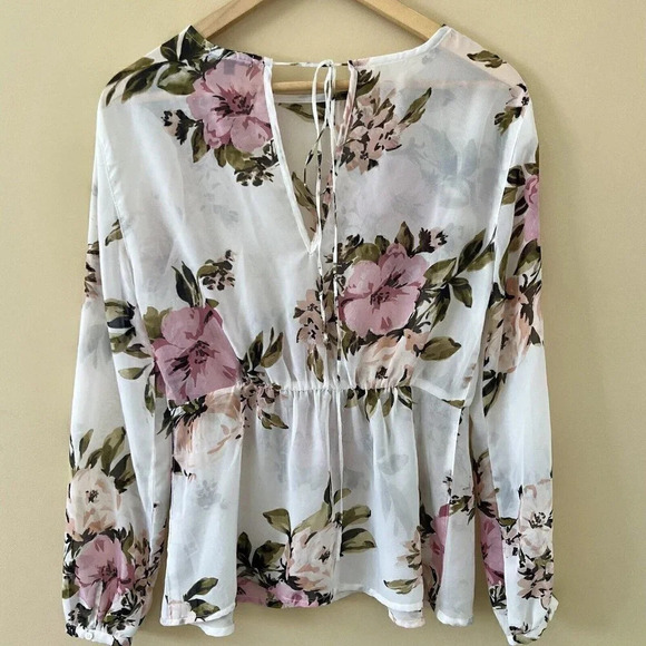 Dynamite| Feminine Airy Pink, Sage &  White Floral Long Sleeve Shirt/Blouse Sz S - Picture 3 of 7